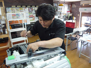 日本エアコンクリーニング協会　第43回ドラム式洗濯機分解研修会の様子